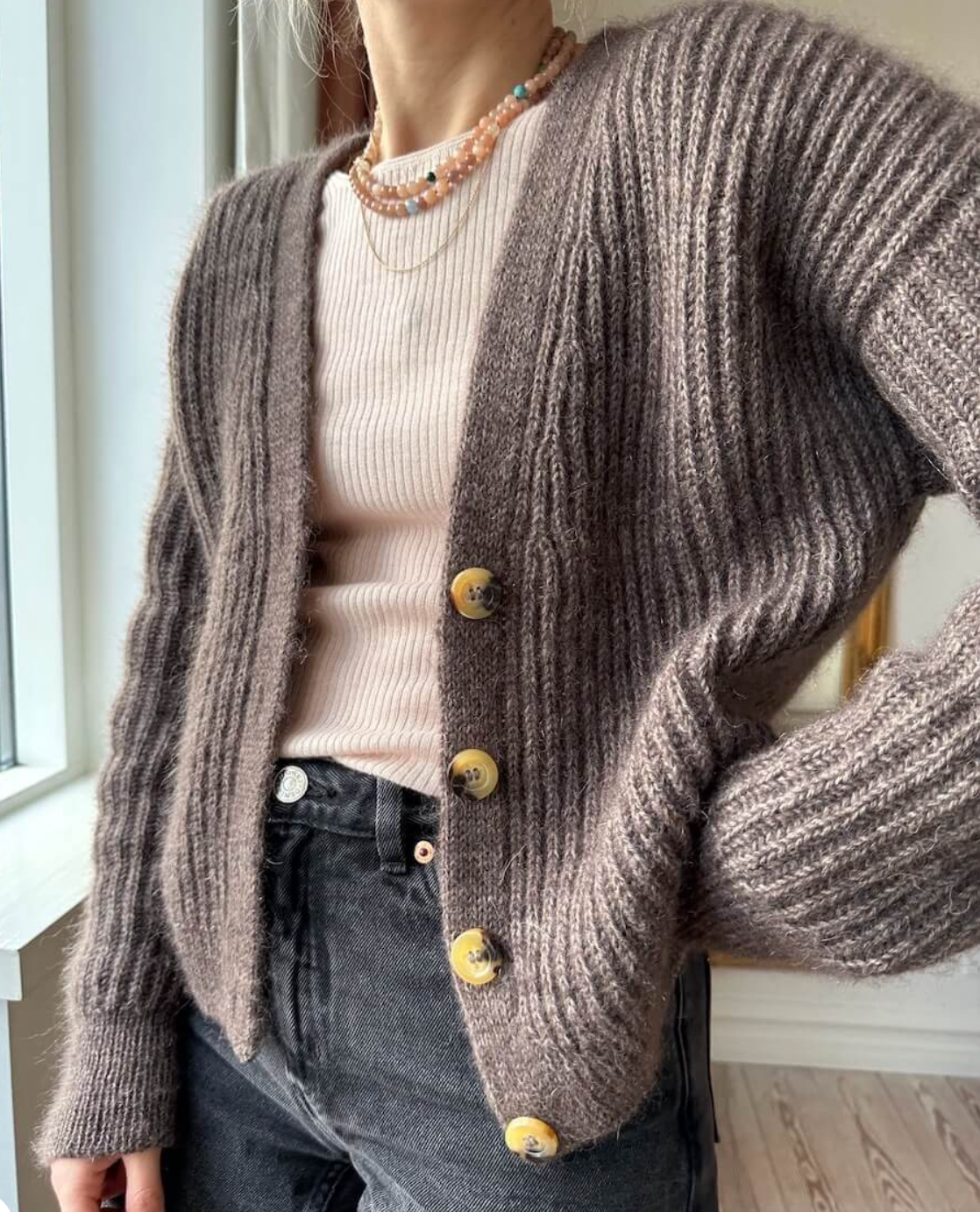 Agnete Cardigan Anleitung - PetiteKnit