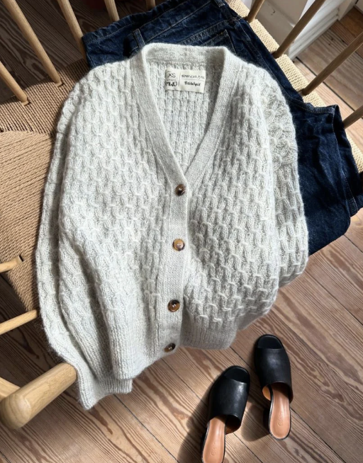 Jenny Jacket V-Neck Anleitung - PetiteKnit