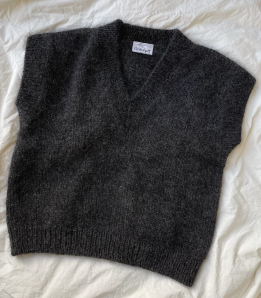 Weekend Pullunder V-Neck Anleitung - PetiteKnit