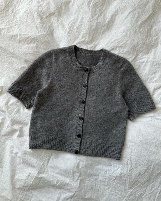 Maggie Cardigan Anleitung - PetiteKnit