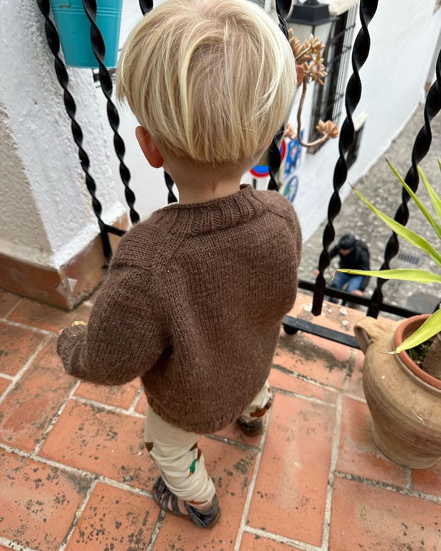 Eva Cardigan Junior Anleitung - PetiteKnit