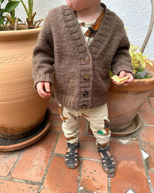 Eva Cardigan Junior Anleitung - PetiteKnit