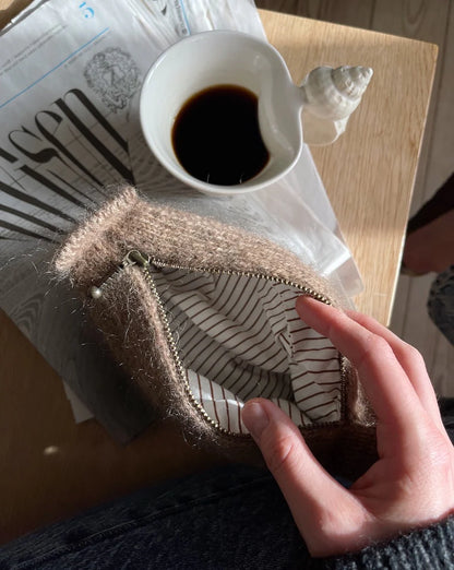 Marie Clutch Anleitung - PetiteKnit