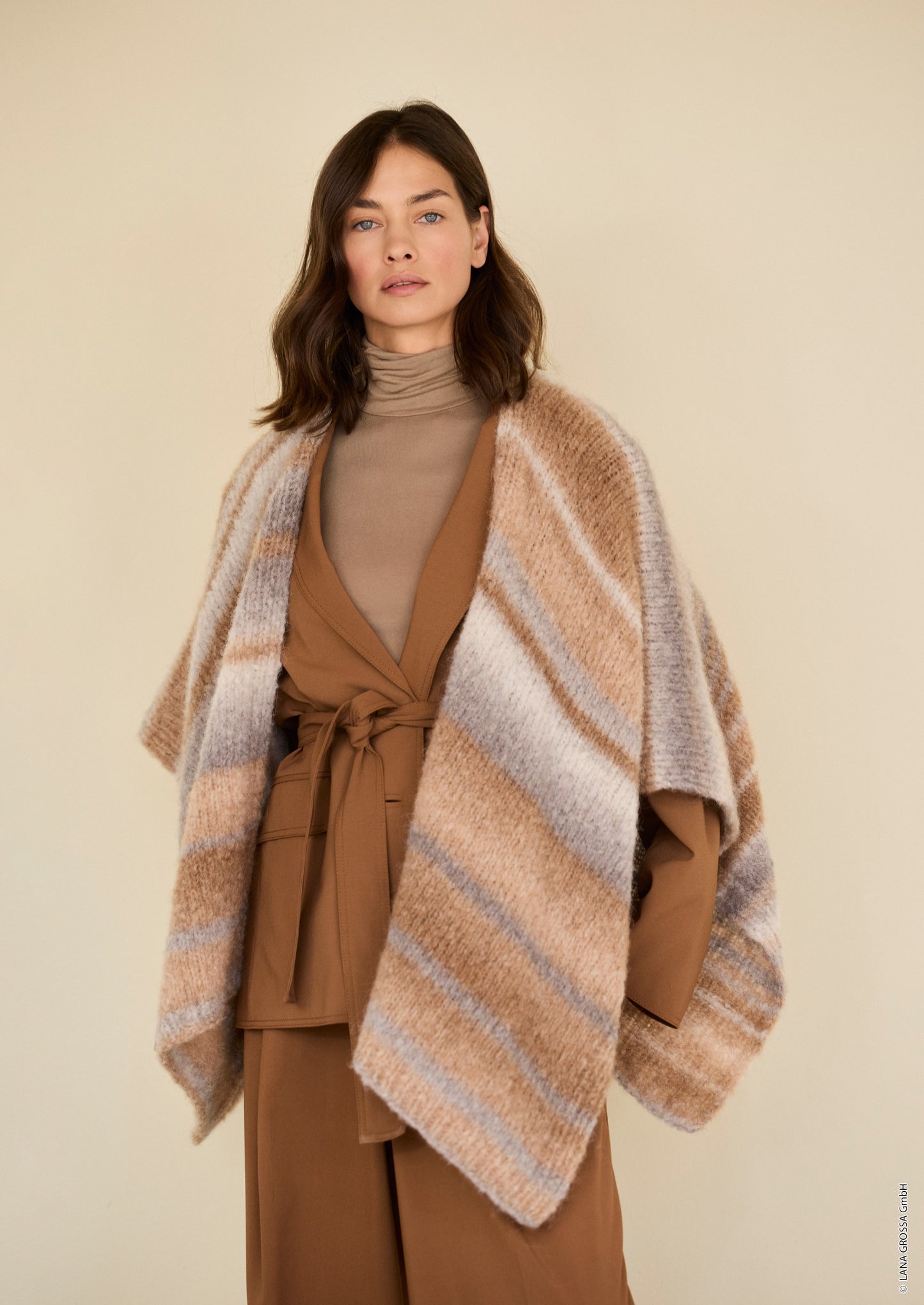 Poncho Gigante (Lookbook 19)