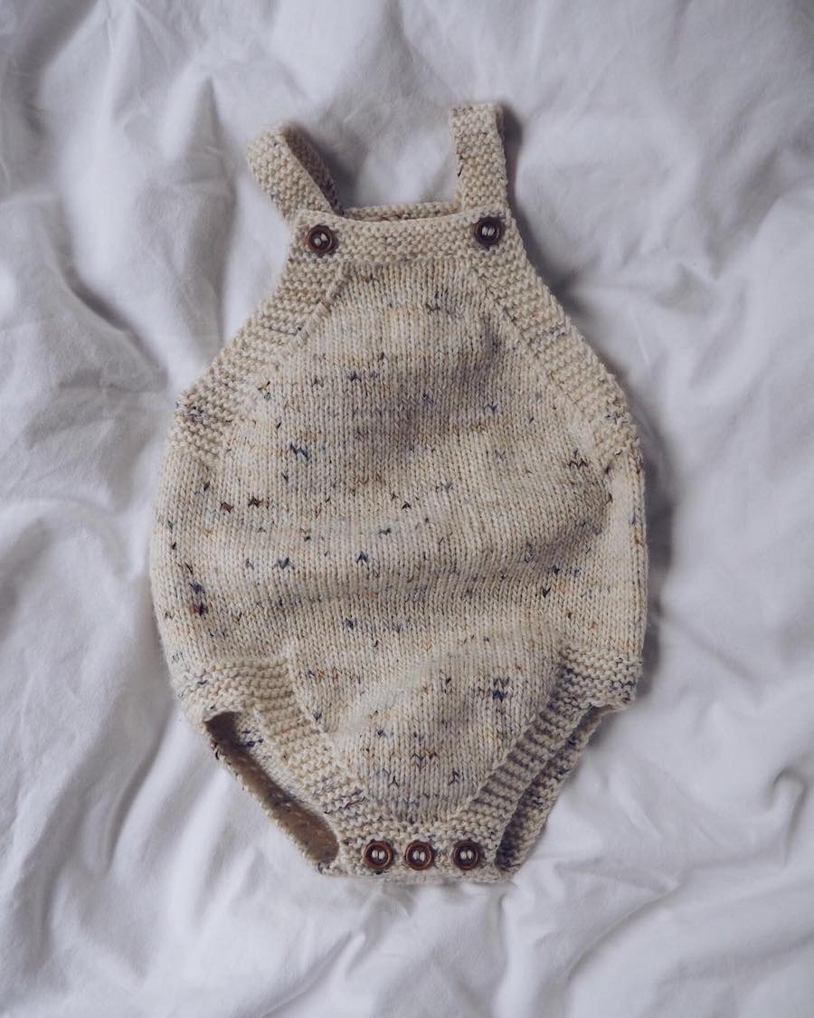 Kleine Schwester Strampler Anleitung - Petiteknit