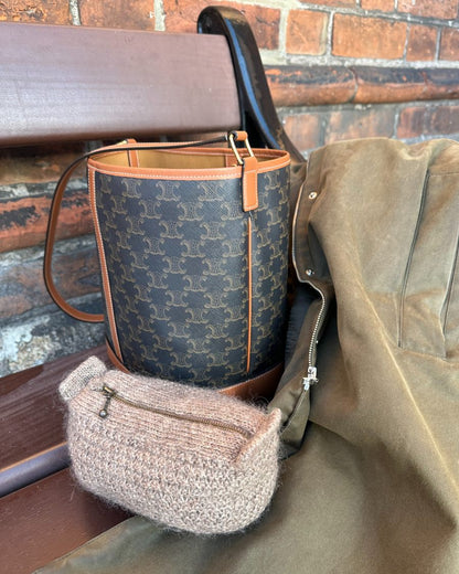 Marie Clutch Anleitung - PetiteKnit