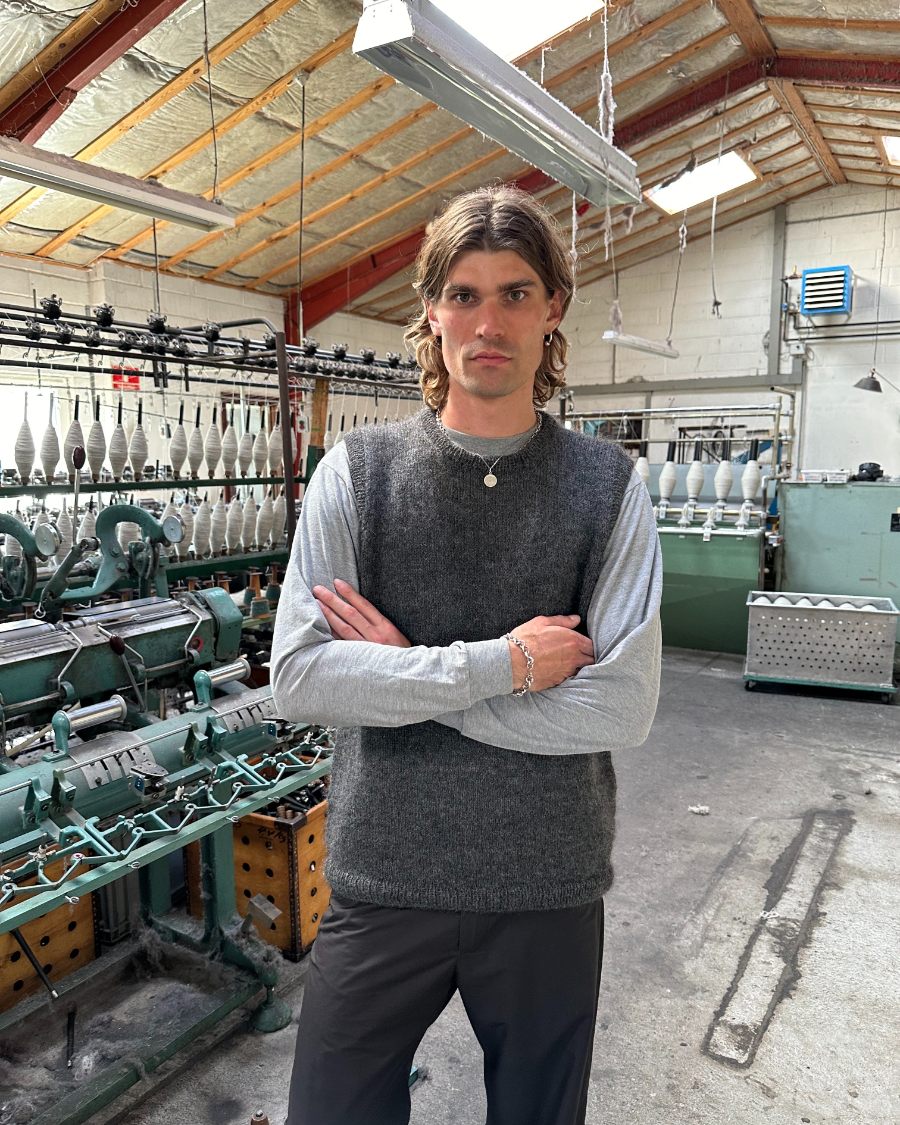 Novice Slipover Man Strickpaket - Brigitte No 2