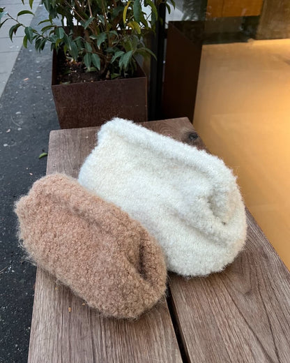 Teddy Clutch Anleitung - PetiteKnit