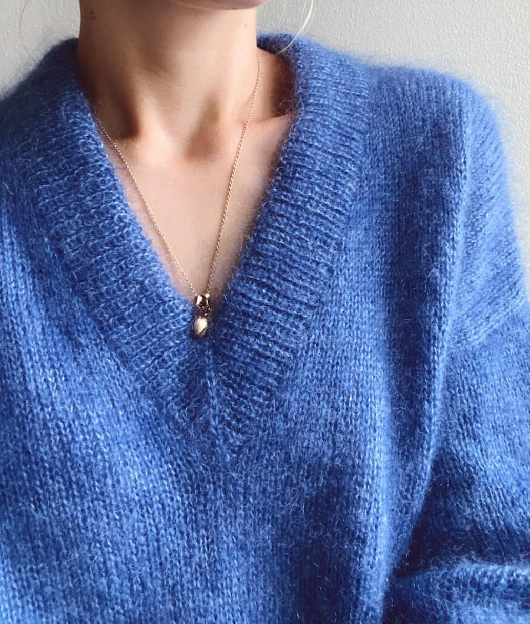 Stockholm Sweater V-Ausschnitt von Petiteknit (Silkhair)